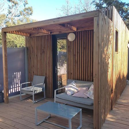 Joli Studio Climatise Avec Jacuzzi Prive Et Entree Independante Fréjus Eksteriør billede
