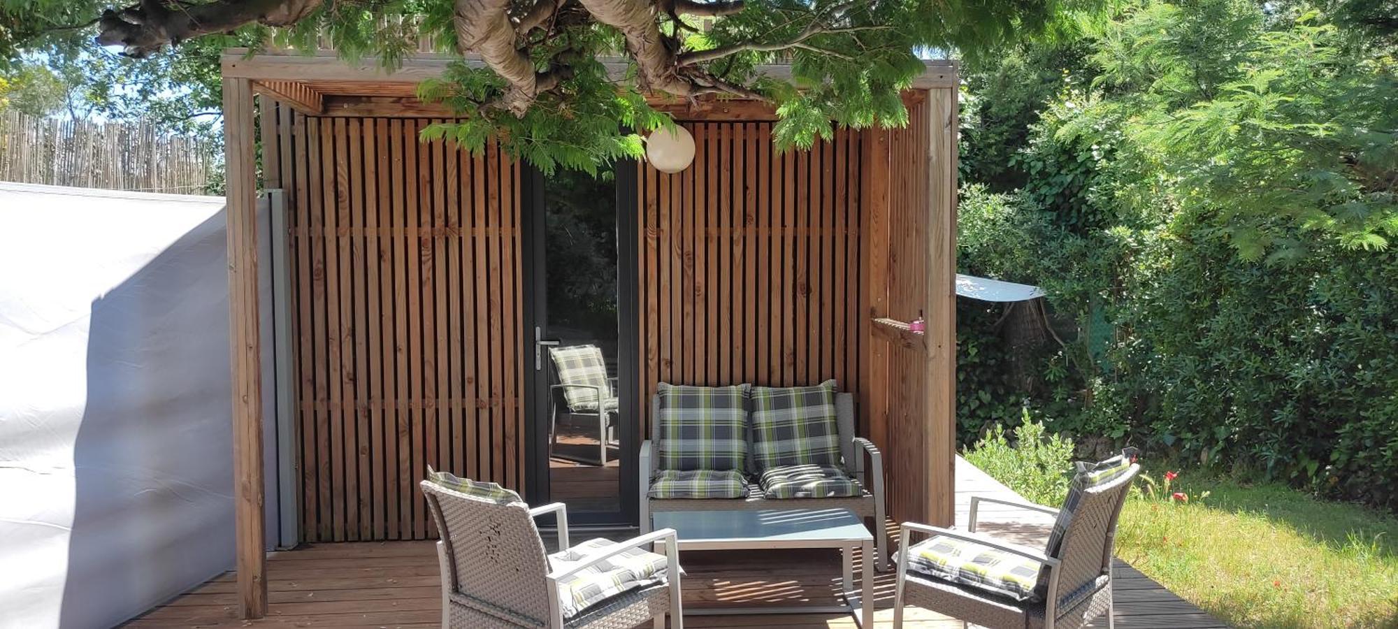 Joli Studio Climatise Avec Jacuzzi Prive Et Entree Independante Fréjus Eksteriør billede